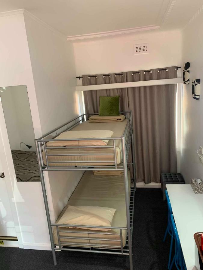 Taree Lodge Motel Екстер'єр фото